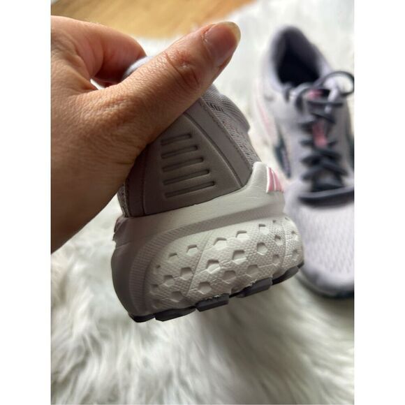 Brooks Adrenaline 21 Women's Size 9.5 B (Medium) Running Shoes purple - Picture 3 of 8